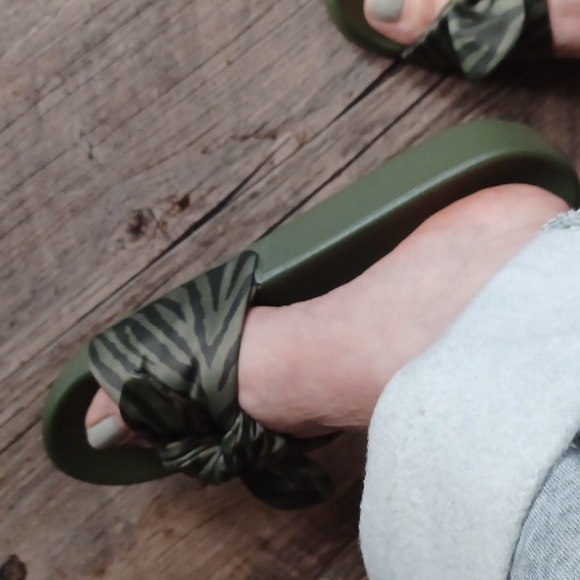 Pink Sandals - Picture 8 of 8